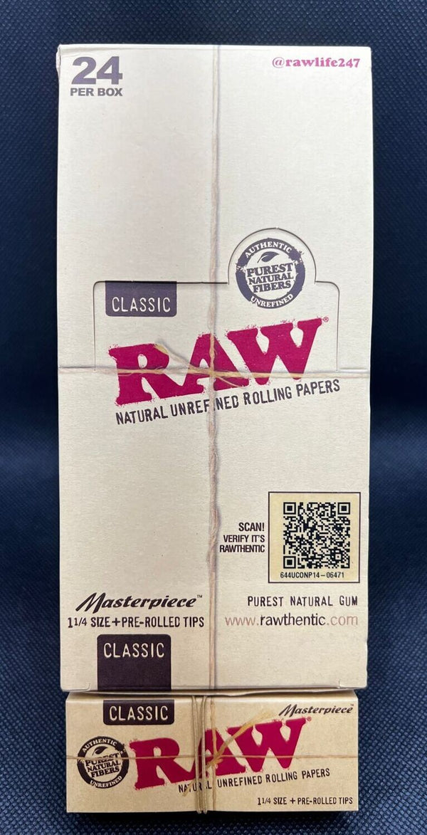 RAW CLASSIC MASTERPIECE 1 1/4 SIZE + PRE ROLLED TIPS INDIVIDUAL